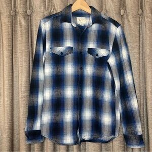 American Eagle Men’s Heavyweight Blue Plaid Flannel Size Extra Small
